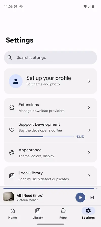 Mornye settings screen with playback and library options listed plainly